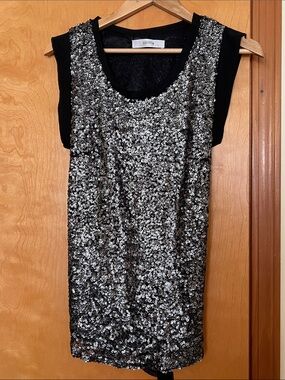 Comme Silver Sequin Top with Black Back Size M